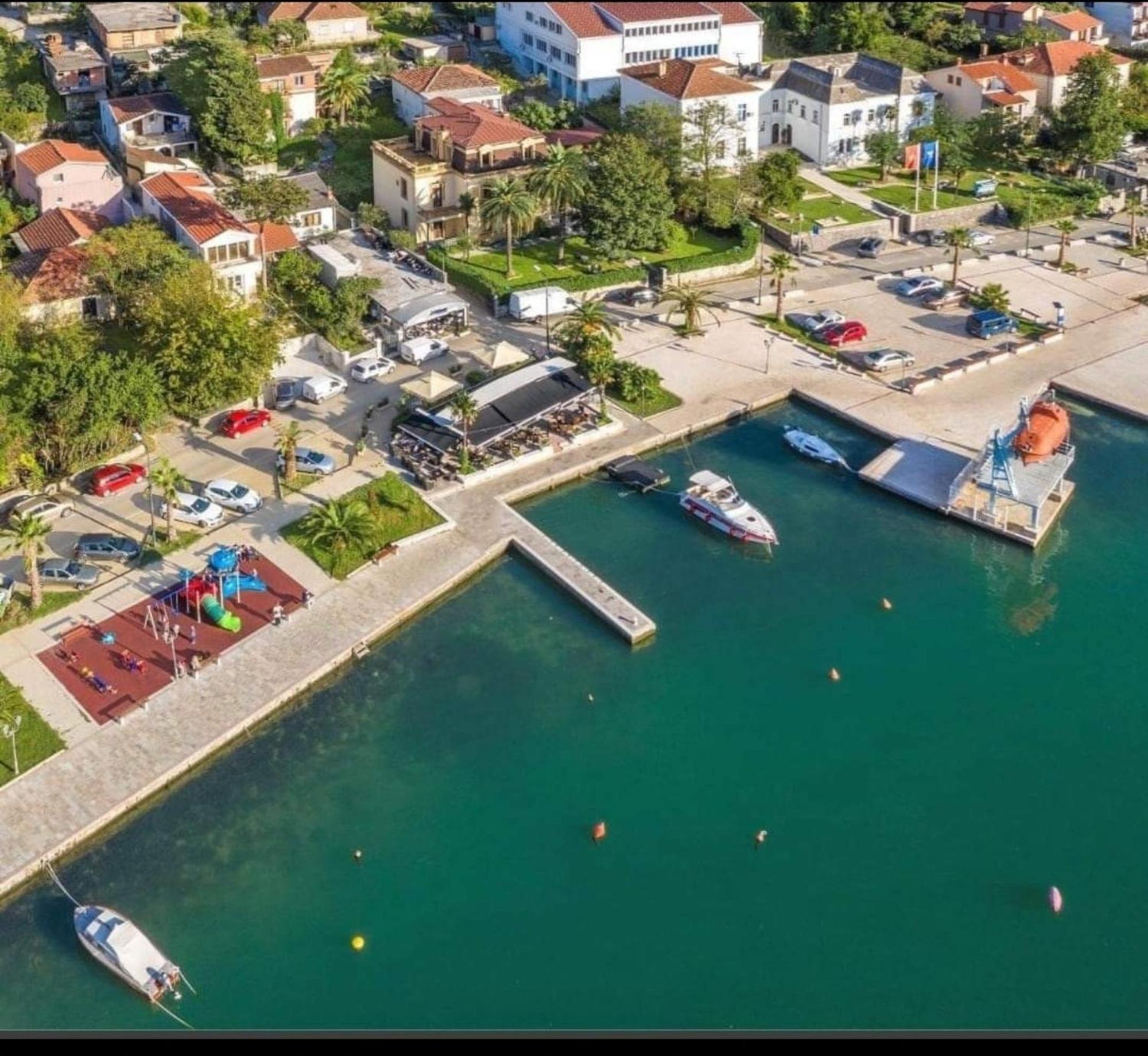 Bay Mola Home Kotor Eksteriør bilde